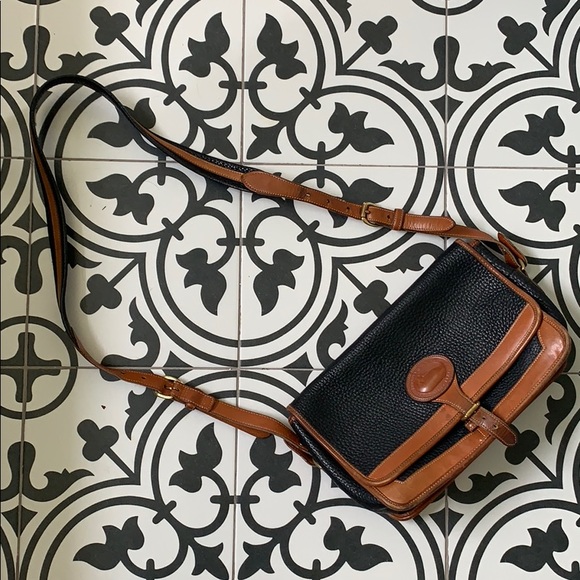 Dooney & Bourke Handbags - Vintage Dooney and Bourke cross body